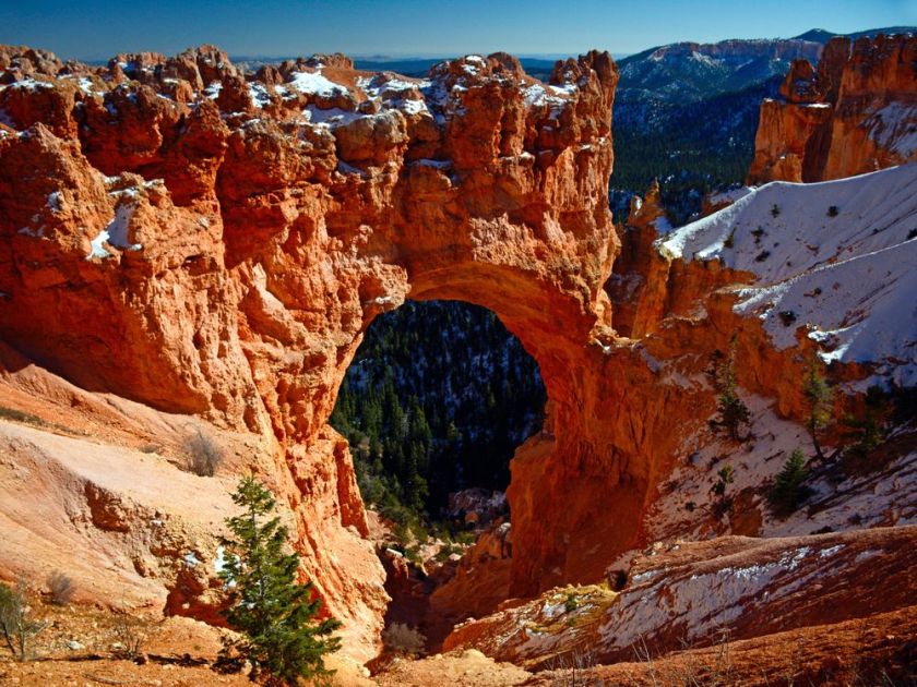 this-natural-rock-bridge-can-be-seen-at-one-of-the-viewpoint