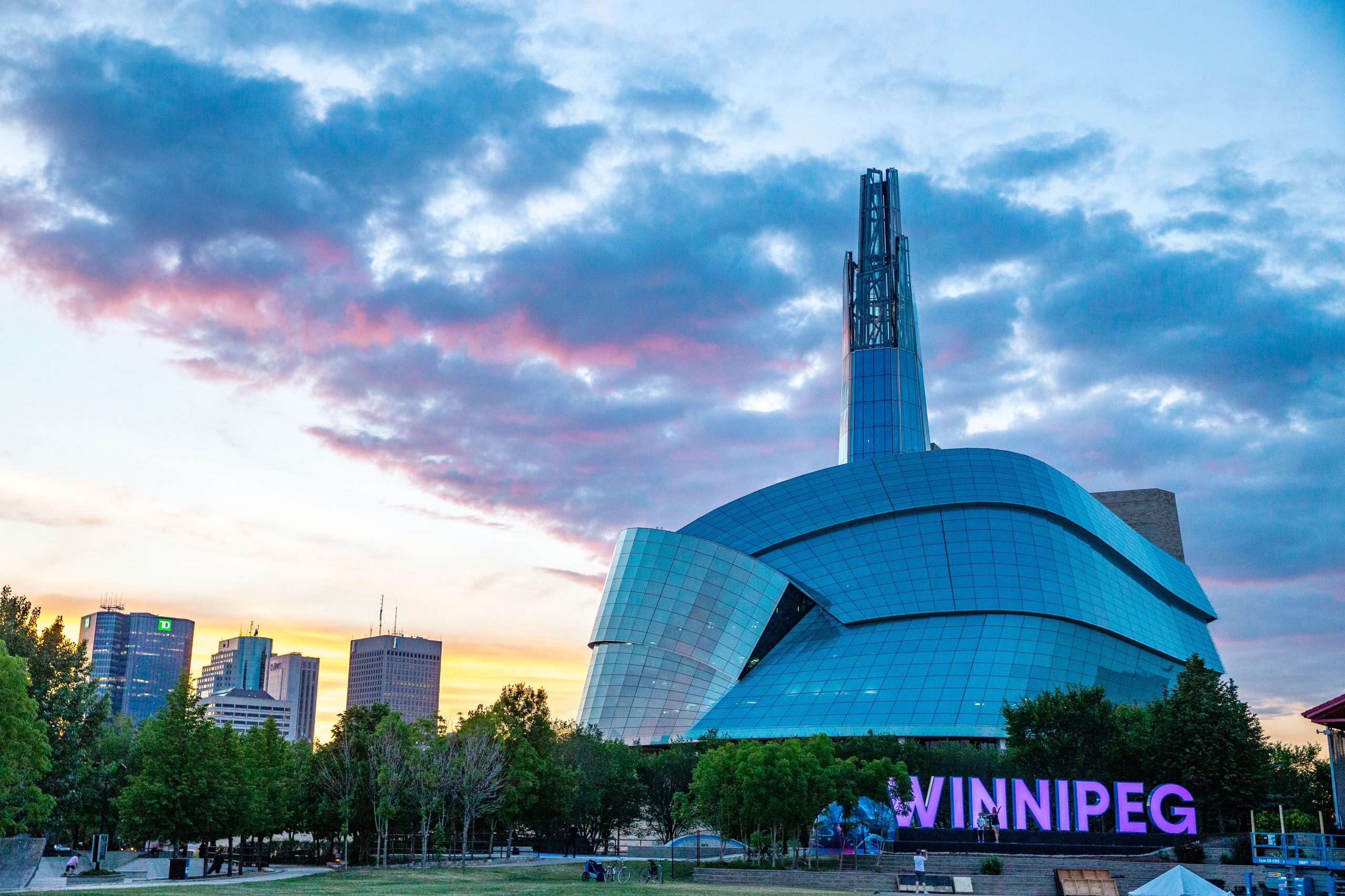 Winnipeg Skyline. Credit Bill Bennet.