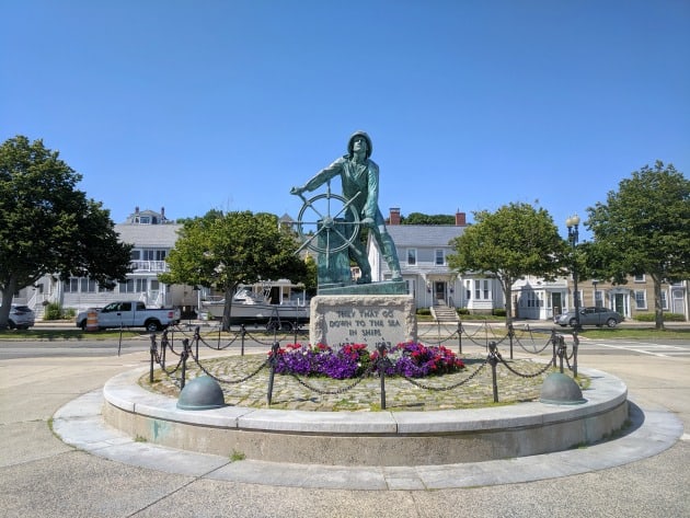 North-of-Boston_-Discover-Gloucester-FishermanÃ¢â‚¬â„¢s-Memorial-Statue