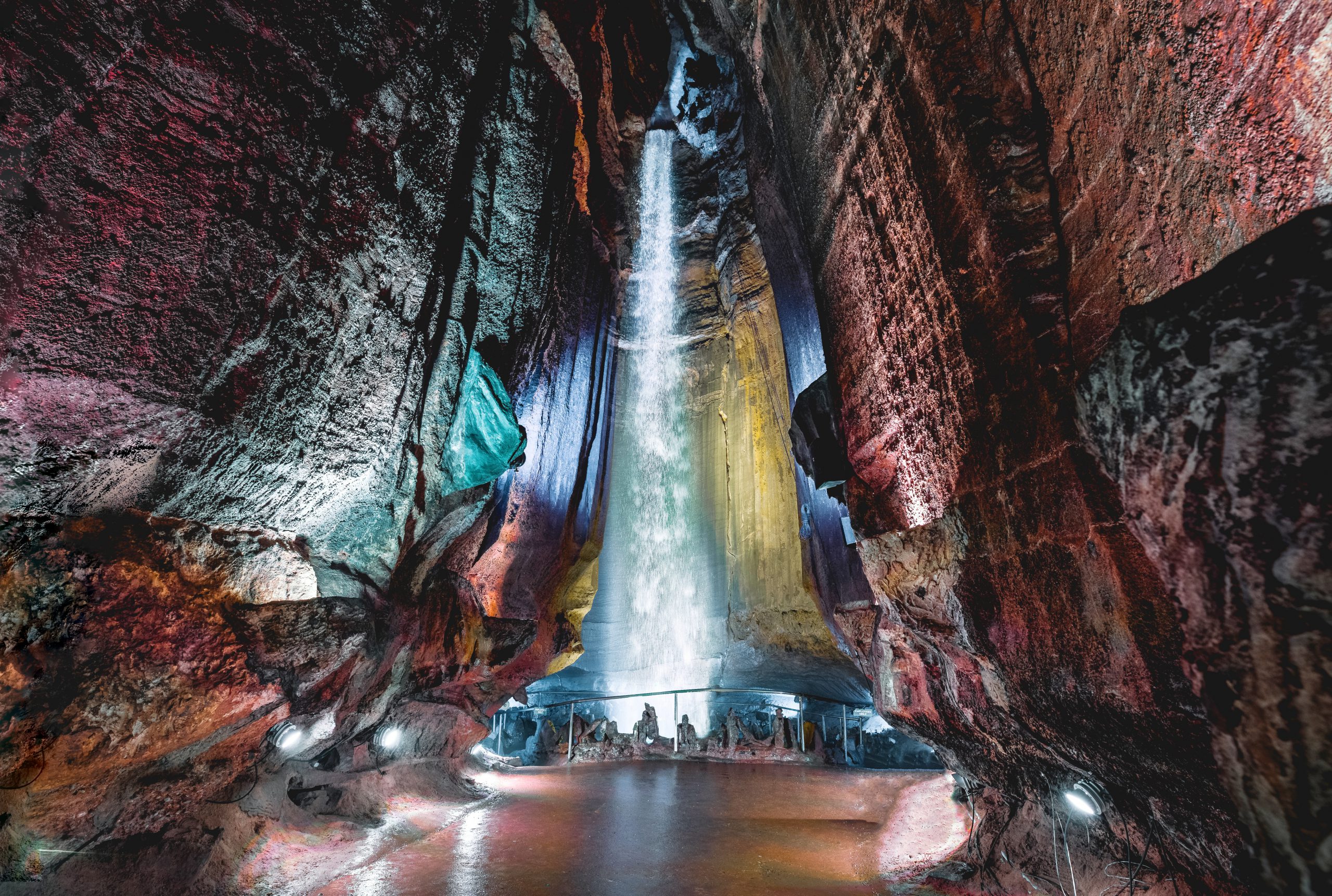 Lighter Ruby Falls Waterfall - Credit Chattanooga CVB