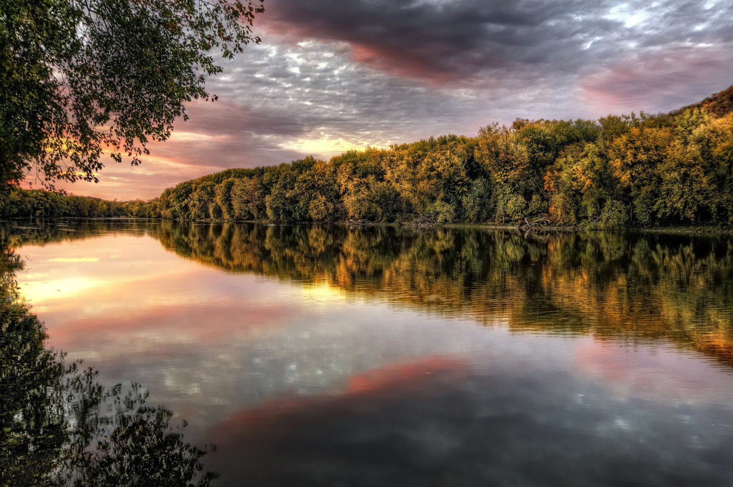 View of the Potomac and banks in Loudoun County