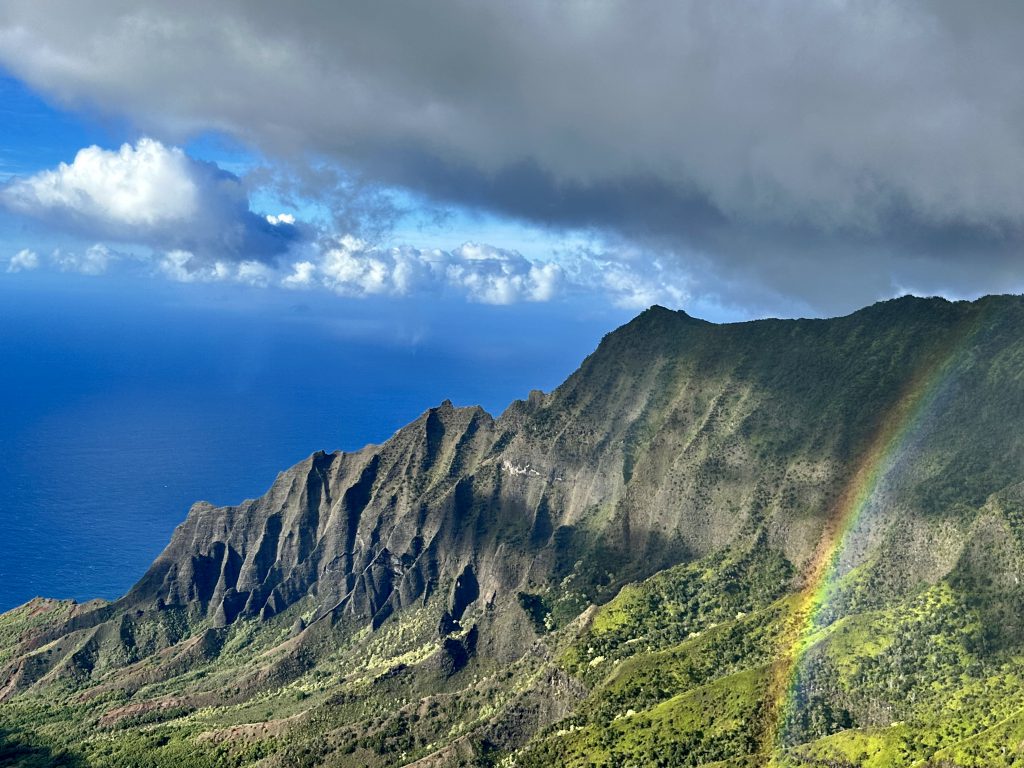 napali_coast_and_rainbow_
