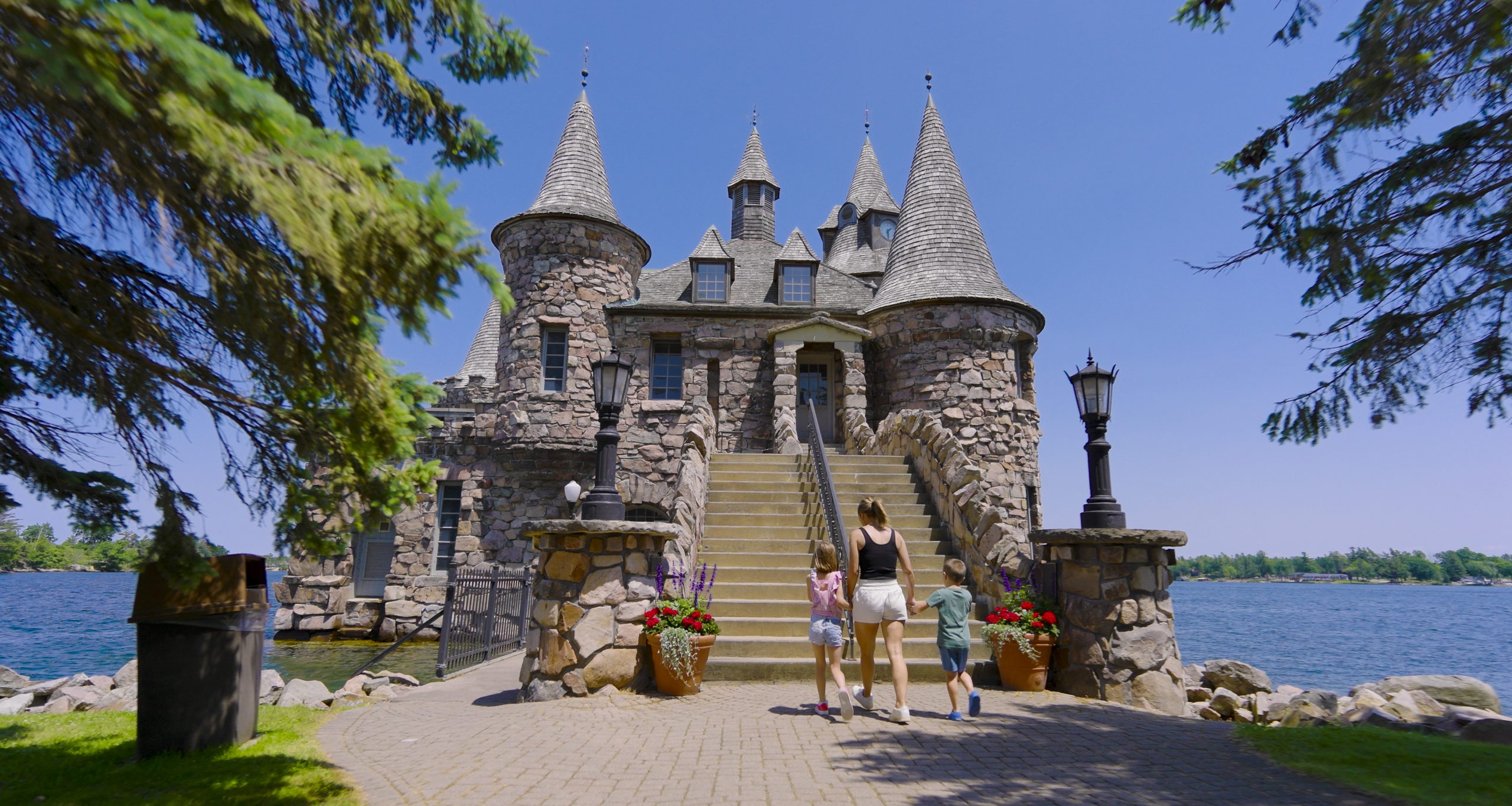 Visit 1000 Islands